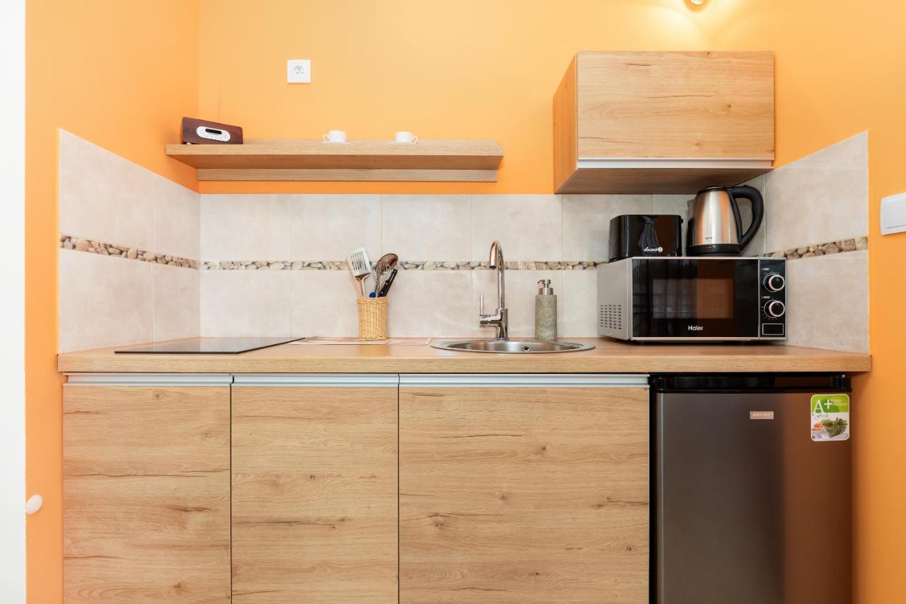 Wind Rose Quarter Apartments By Noclegi Renters ชวีโนวิชแจ ภายนอก รูปภาพ