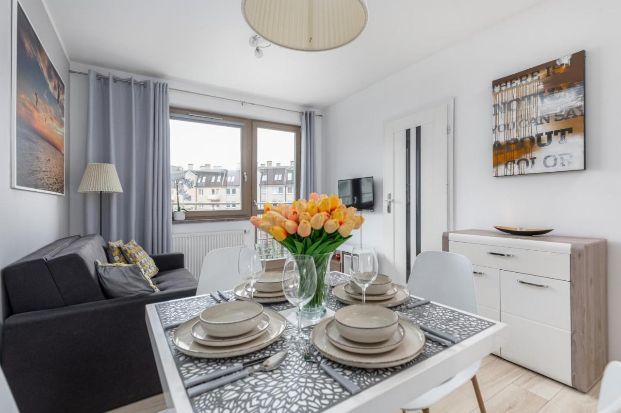 Wind Rose Quarter Apartments By Noclegi Renters ชวีโนวิชแจ ภายนอก รูปภาพ
